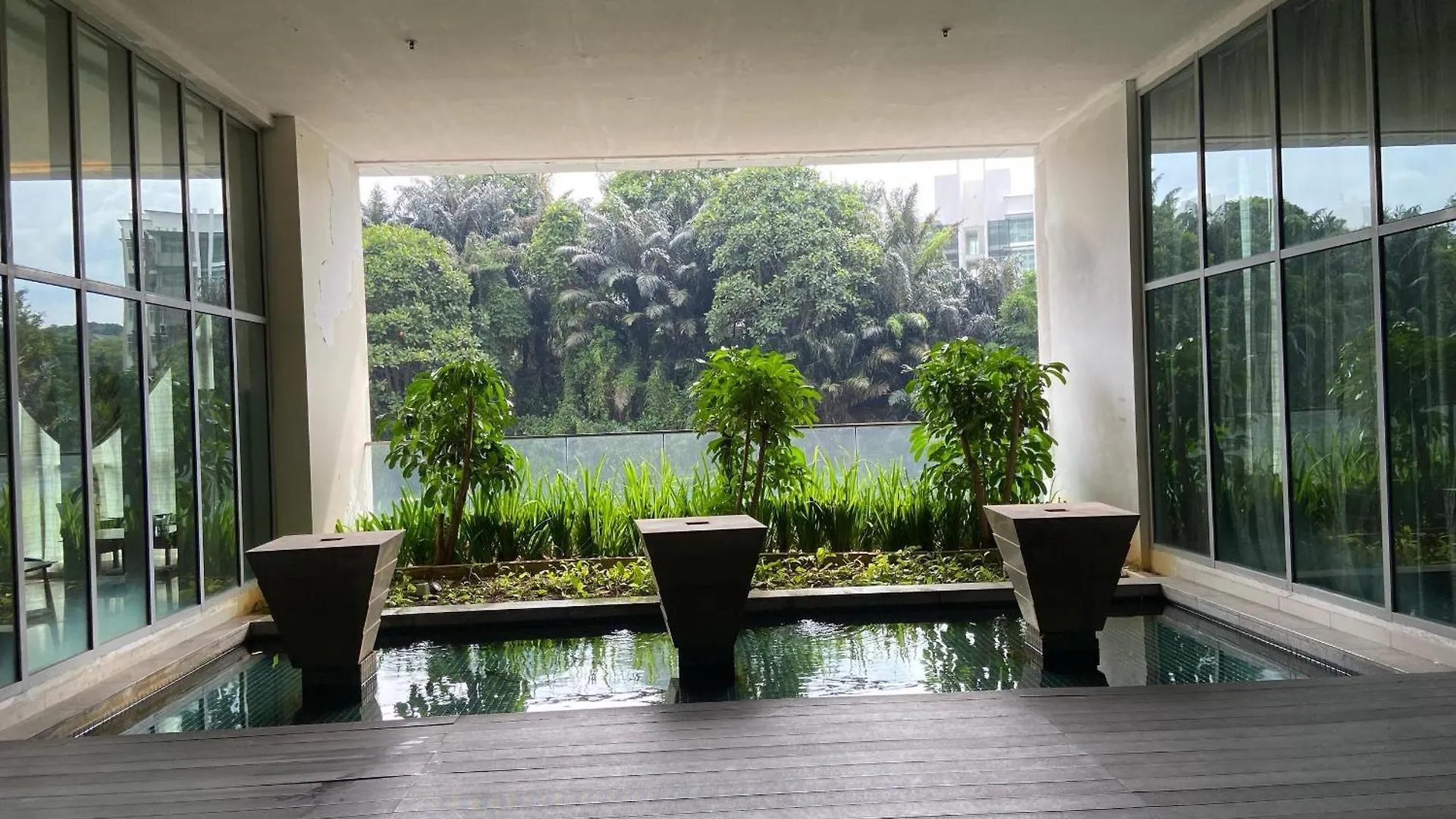Kl Infinity Luxury Skypool Hostel Kuala Lumpur